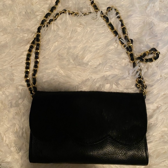 Black clutch/handbag with fur on front - Picture 2 of 10